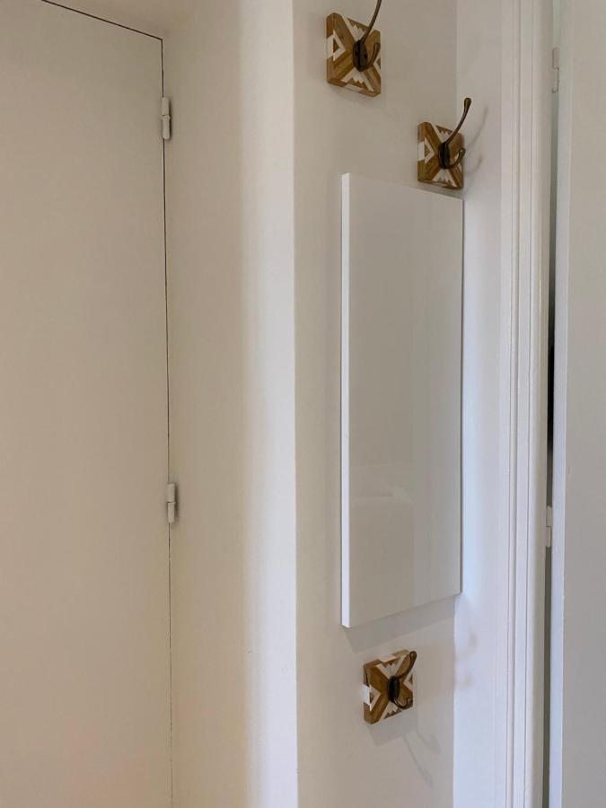 Hello 2 Pieces “Renove Et Climatise “ Vieil Antibes Apartment Bagian luar foto